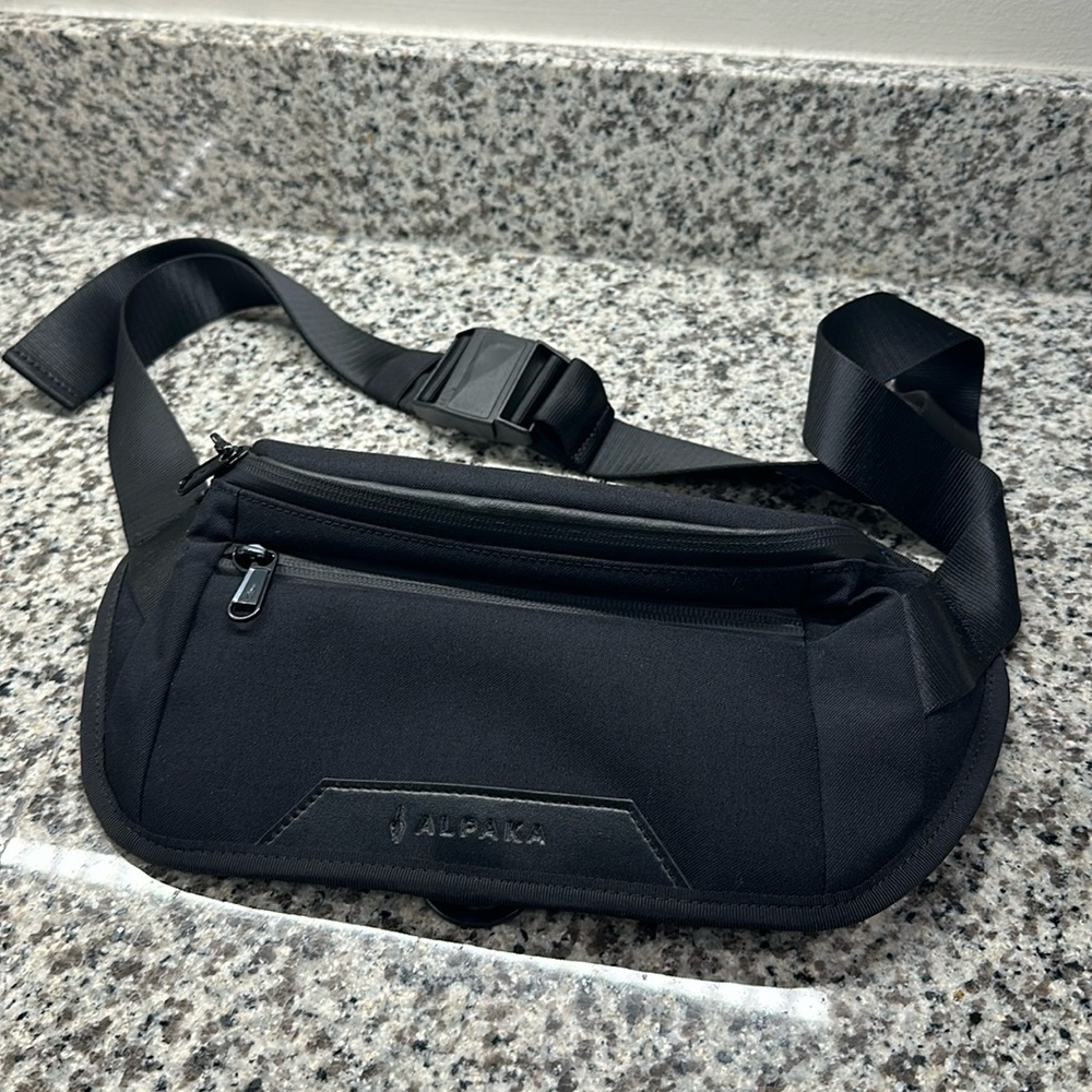 Alpaka Bravo Mini Sling